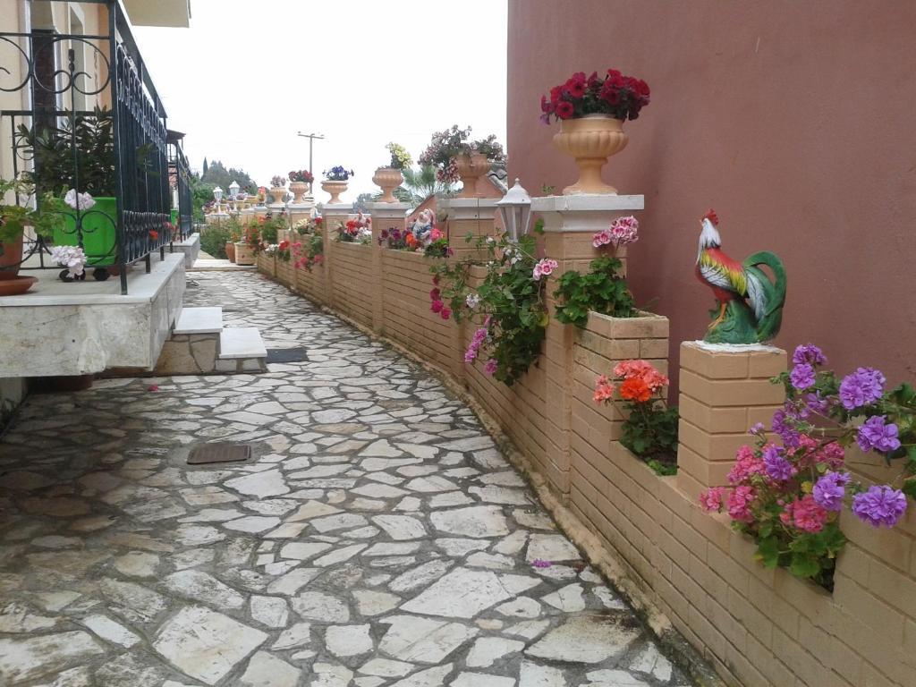 Corfu Sunflower Apartments Беницес Екстериор снимка